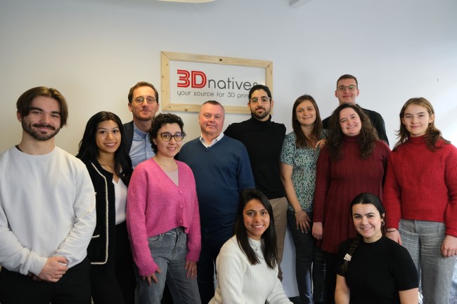 SPE CEO Patrick Farrey (center) and 3Dnatives Team