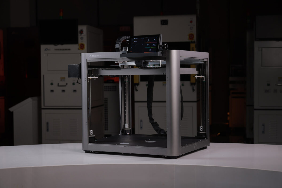 Peopoly’s Magneto X desktop printer has a 400 x 300 x 300 mm build volume.