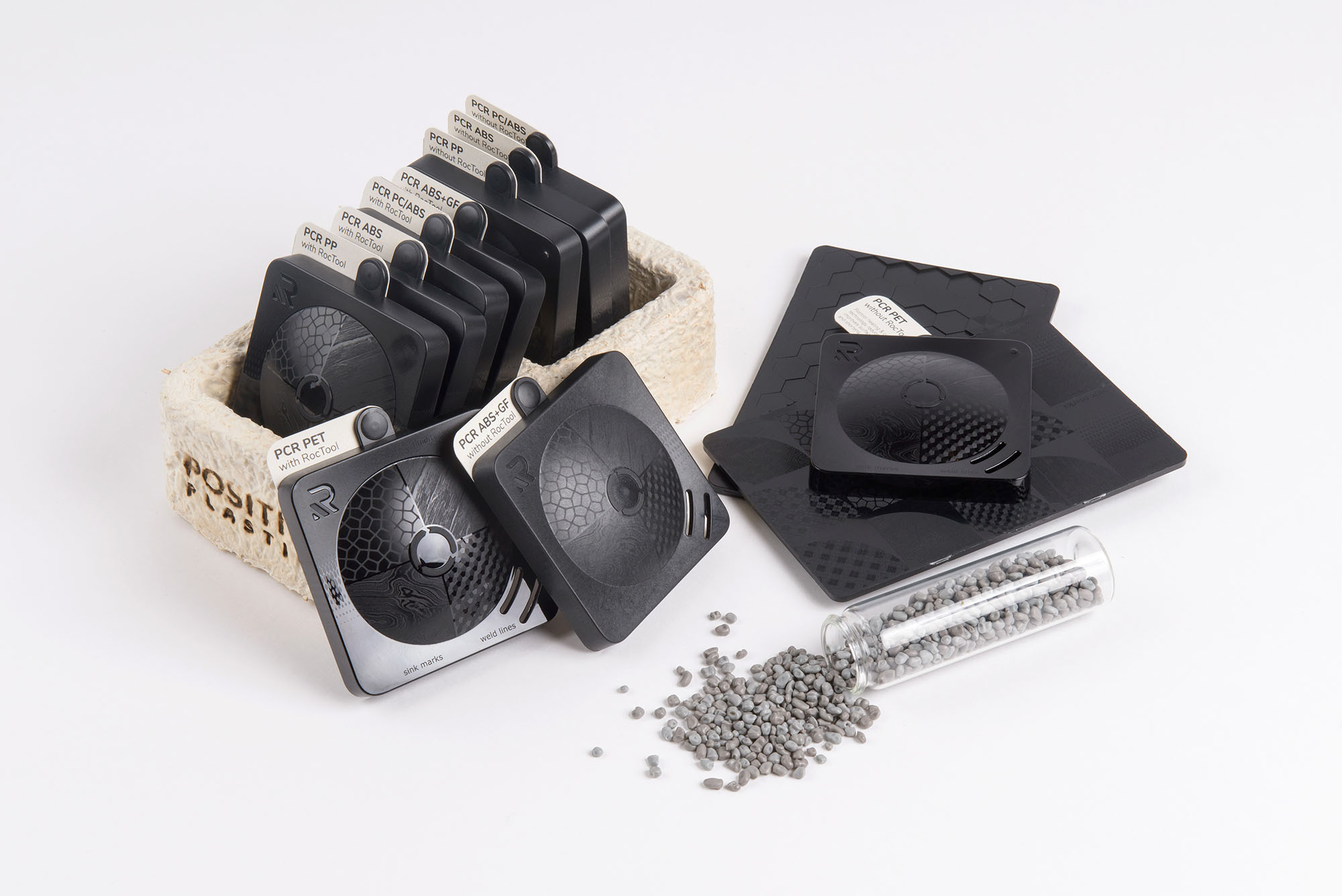 The group’s third collection of materials, due to be introduced next week at Fakuma, focuses on its collaboration with Roctool to highlight various surface qualities and textures, as well as some mechanical properties. 