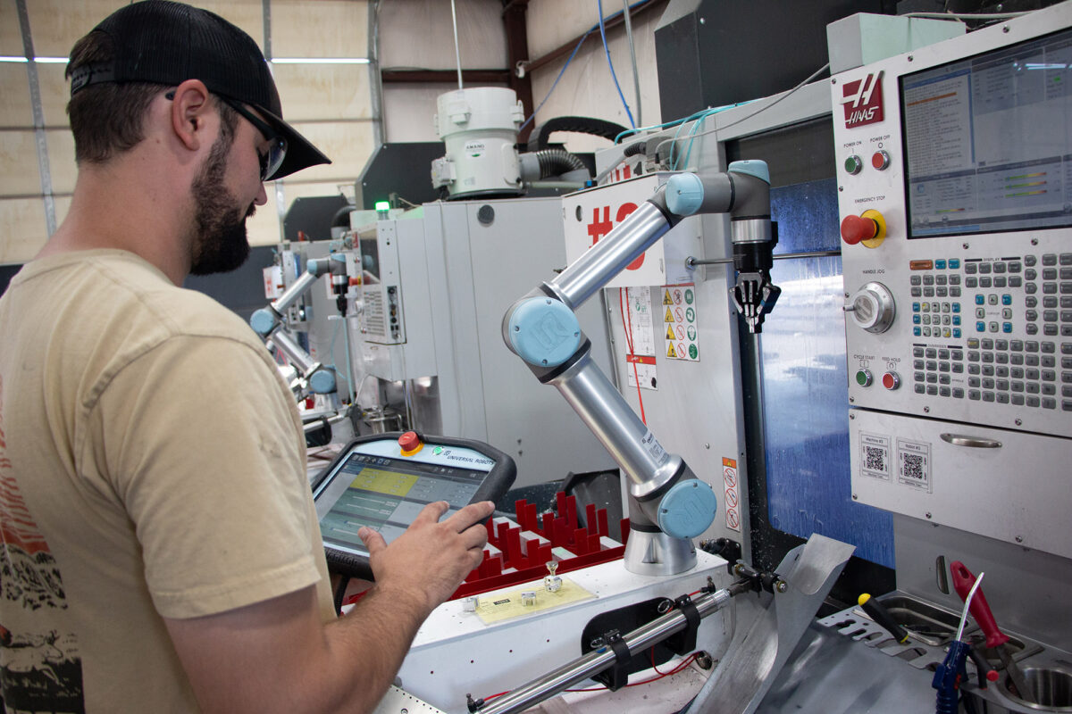 The engineering team at Go Fast Campers in Montana used the UR cobot’s scripting capabilities and Autodesk’s UR+ enabled Fusion 360 application to develop a programming approach that allows any cell to make any part within a maximum cell volume using any standard stock size.
