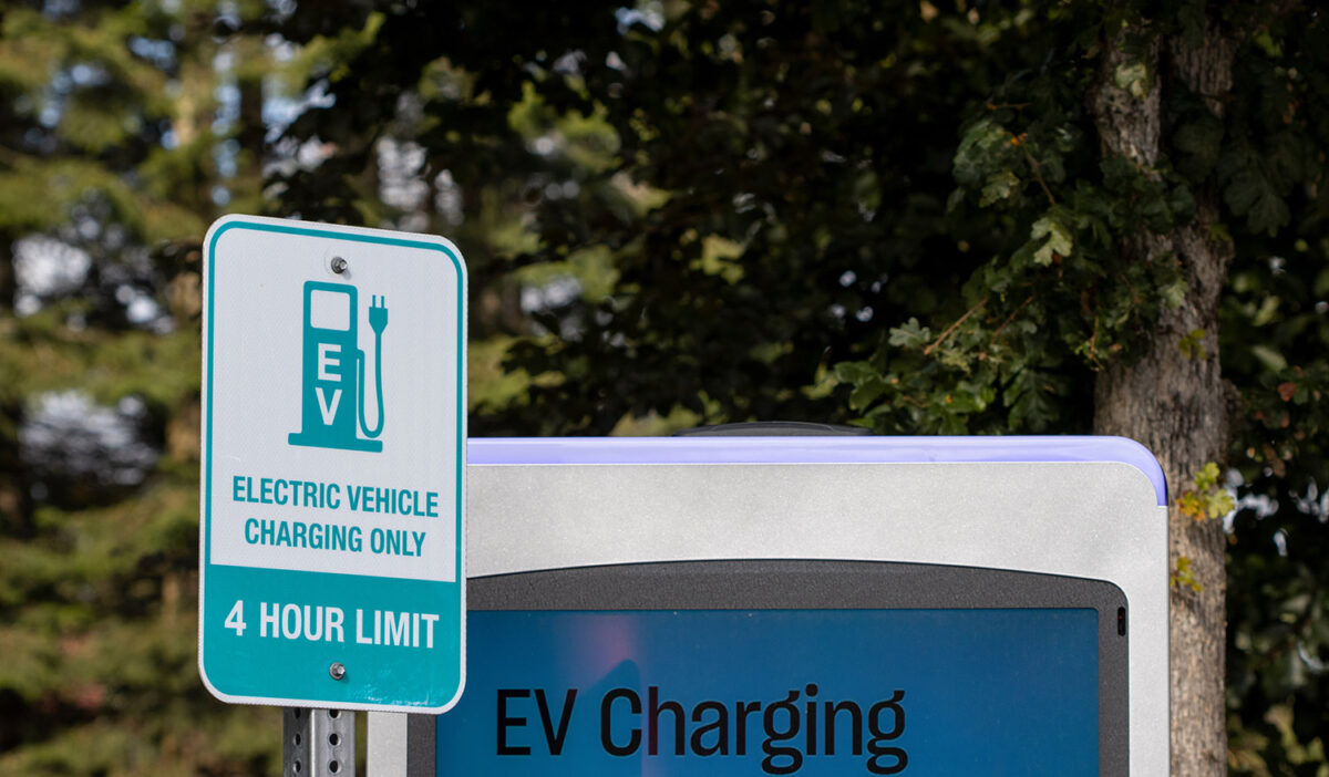 Challenges associated with infrastructure, the detrimental effects of weather on battery efficiency, and the scarcity of charging facilities have led to diminished consumer enthusiasm for acquiring electric vehicles.