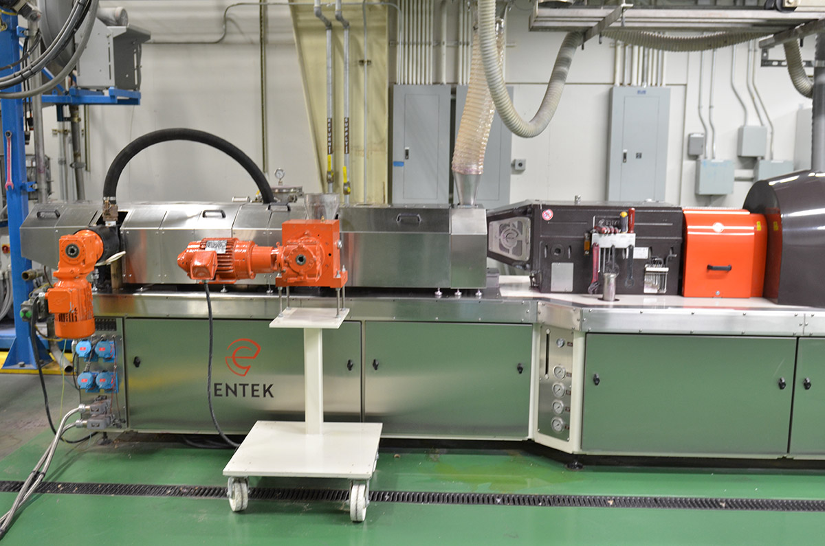 A 43mm extruder in ENTEK’s pilot plant.