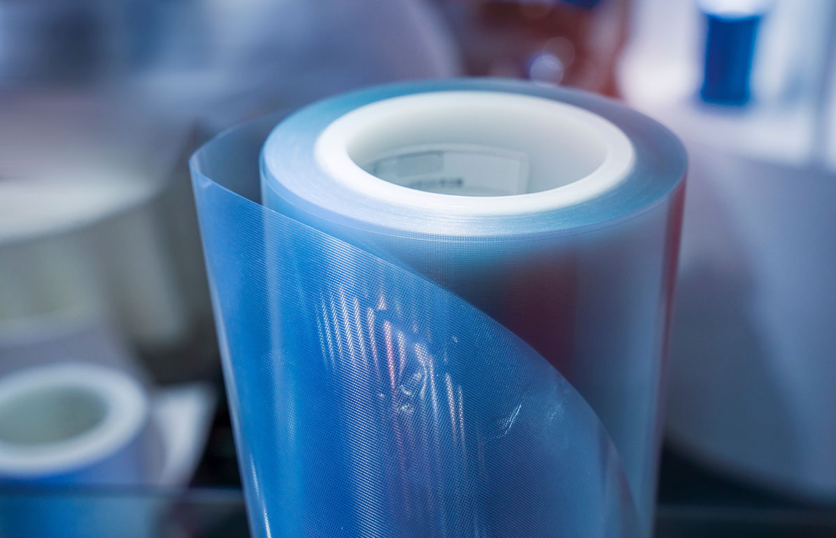 IKV researchers tested chemical blowing agents to create a foamed core in multilayer blown film structures.