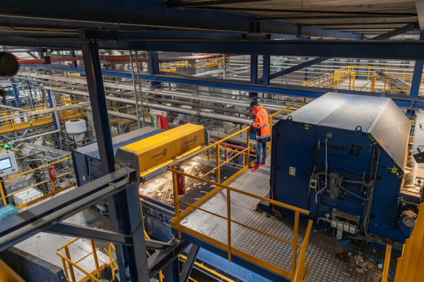 Inside the Cirrec plant: multiple STEINERT sensors sorters and magnetic separatorsclean and sort PET trays automatically. Courtesy of STEINERT.