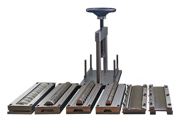 Test fixtures to combine chemical and mechanical stress in plastic samples. Source: Noogta.