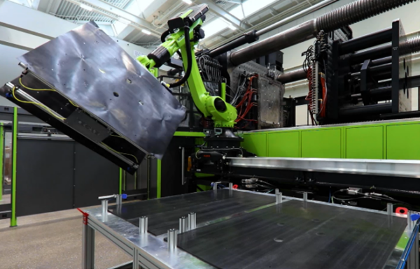 SABICs MEGAMOLDING™ platform enables the manufacturability of large, high-performance thermoplastics parts with greater efficiency simultaneously overcoming traditional cost and processing barriers. Courtesy of Forward engineering.