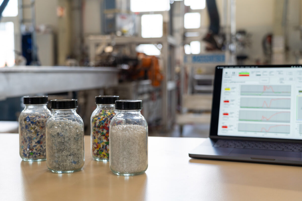 The SoliD-Q collaboration project combines AI and data tools to improve recycled-material quality. Photo courtesy of : Luca Hoffmannbeck, SKZ.